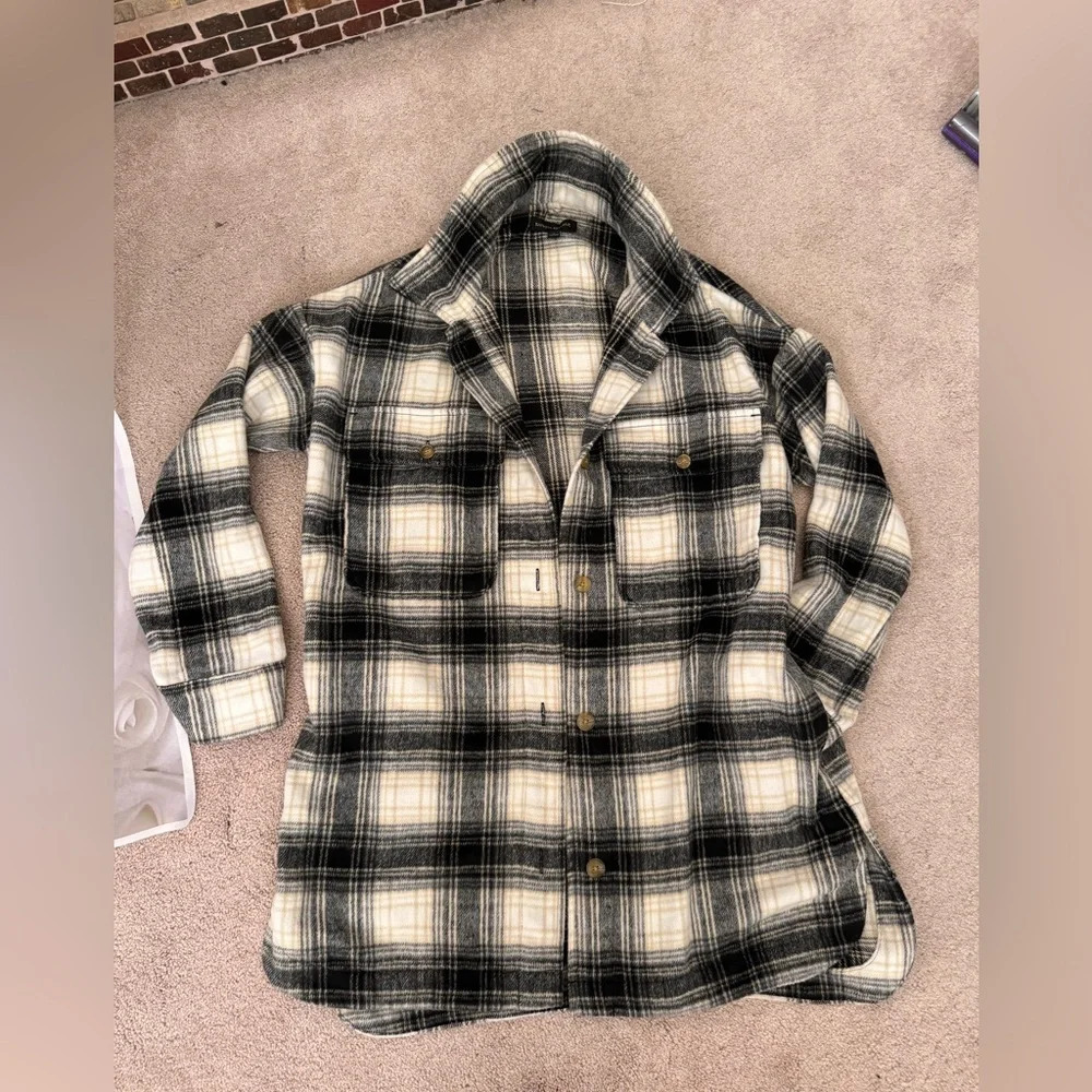 Banana Republic Women Plaid Flannel Shirt Jacket wWith Pockets Button Up SMALL - Picture 7 of 16